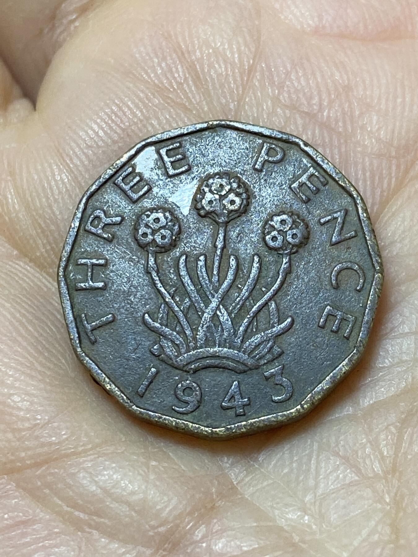 2025年第一百零八场(总第一百三十四场）外国好品散币(免佣金) 英国🇬🇧1943年3便士(乔治六世第一版)