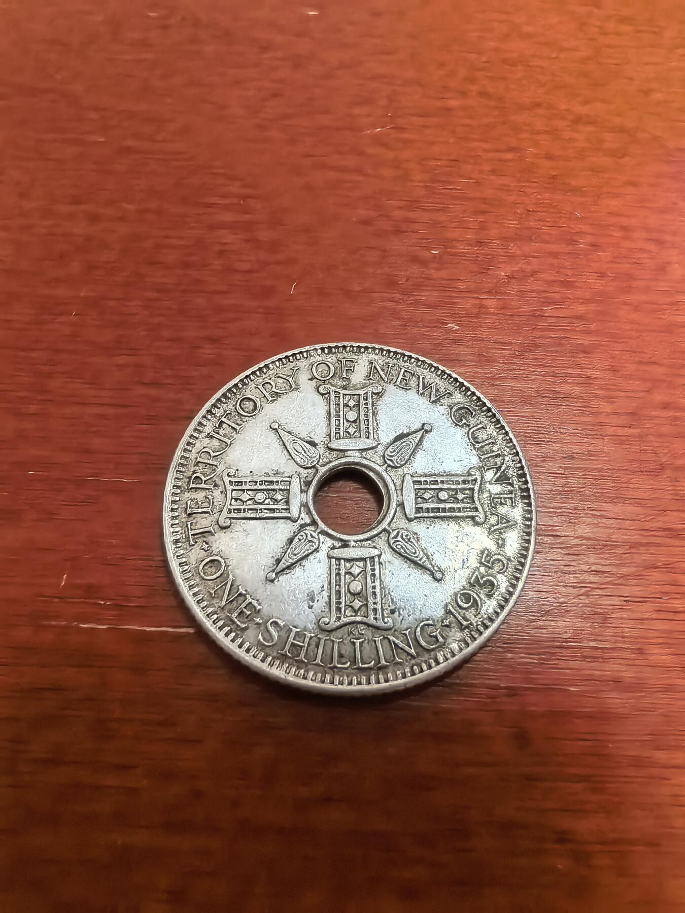 长老汇蛇年精选第六十场拍卖 1935英属新几内亚乔治五世1先令中孔银币，5.38克925银