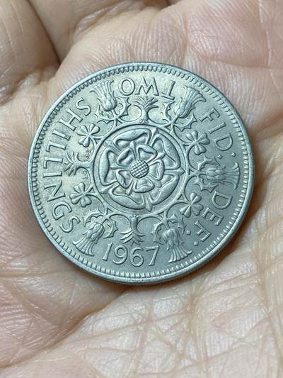 2025年第一百零八场(总第一百三十四场）外国好品散币(免佣金) - 英国🇬🇧1967年1弗洛林(等值2先令，伊丽莎白二世青年桂冠第二版，普制币关门年)