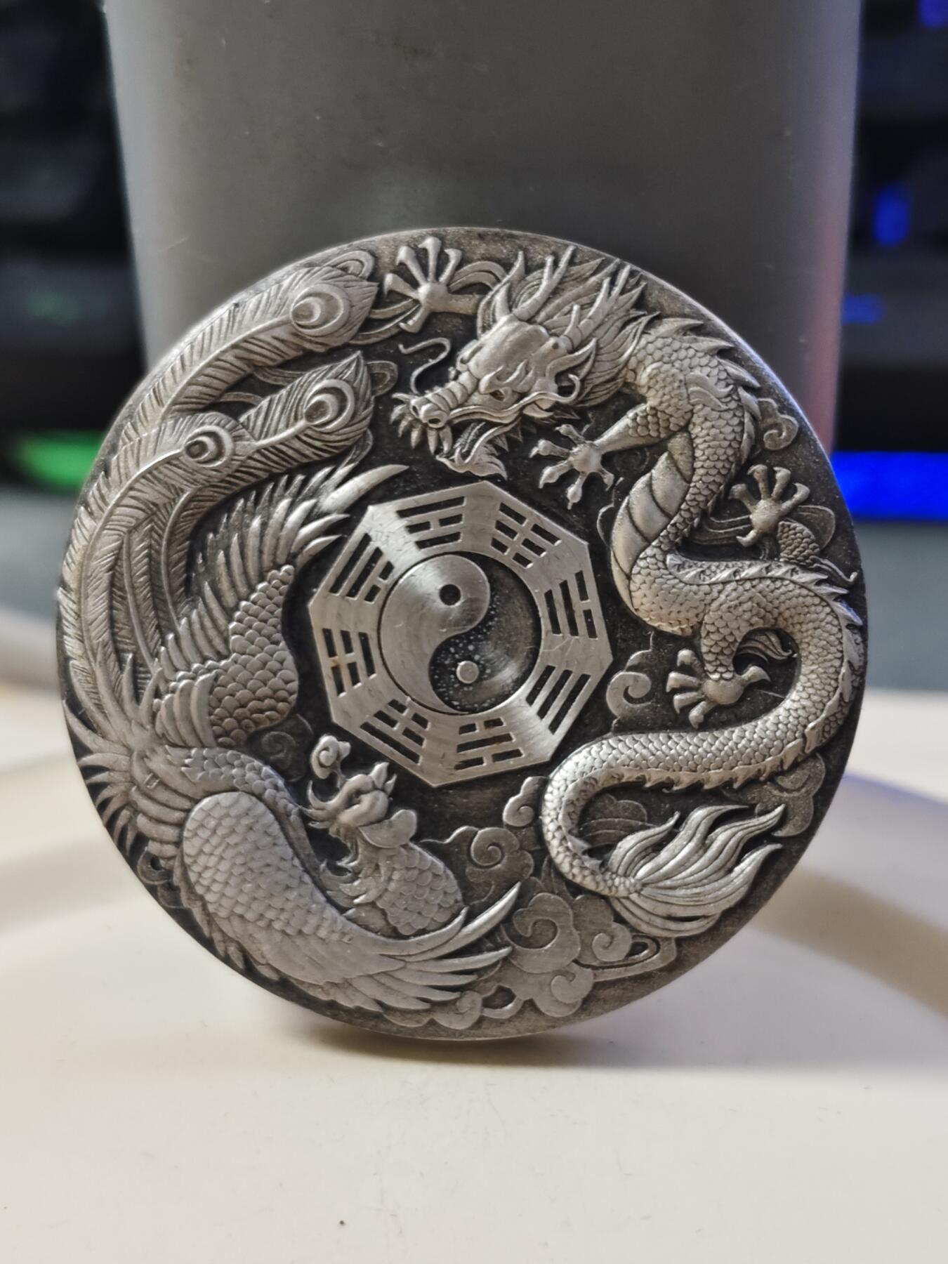 图瓦卢2019年龙凤阴阳太极八卦仿古2盎司纪念银币，999银，发行888枚