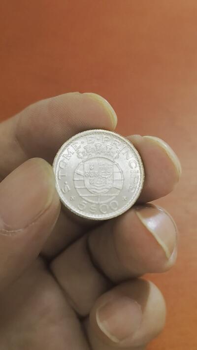 长老汇蛇年精选第六十场拍卖 1962 圣多美和普林西顿5埃斯库多斯银币，原光割手，未流通，仅有88000枚