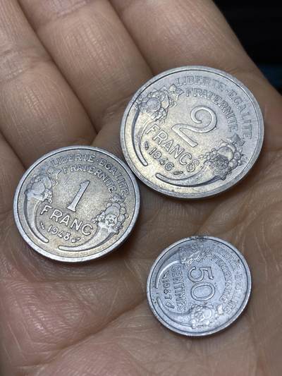 2025年第一百零八场(总第一百三十四场）外国好品散币(免佣金) - 法兰西第四共和国时期3枚套:1947年50生丁，1946年2法郎，1948年1法郎