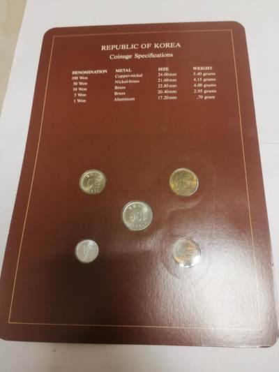 巨藏钱币第四期10月13号20点开拍 韩国硬币富兰克林邮币卡封装