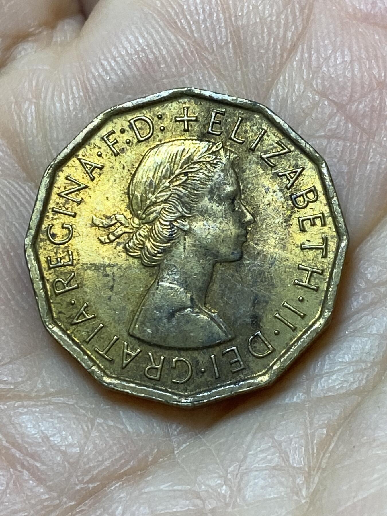 2025年第一百零八场(总第一百三十四场）外国好品散币(免佣金) 英国🇬🇧1967年3便士(伊丽莎白二世青年桂冠，第二版普制币关门年)