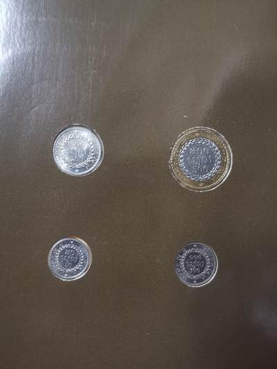 巨藏钱币第四期10月13号20点开拍 柬埔寨硬币富兰克林邮币卡封装