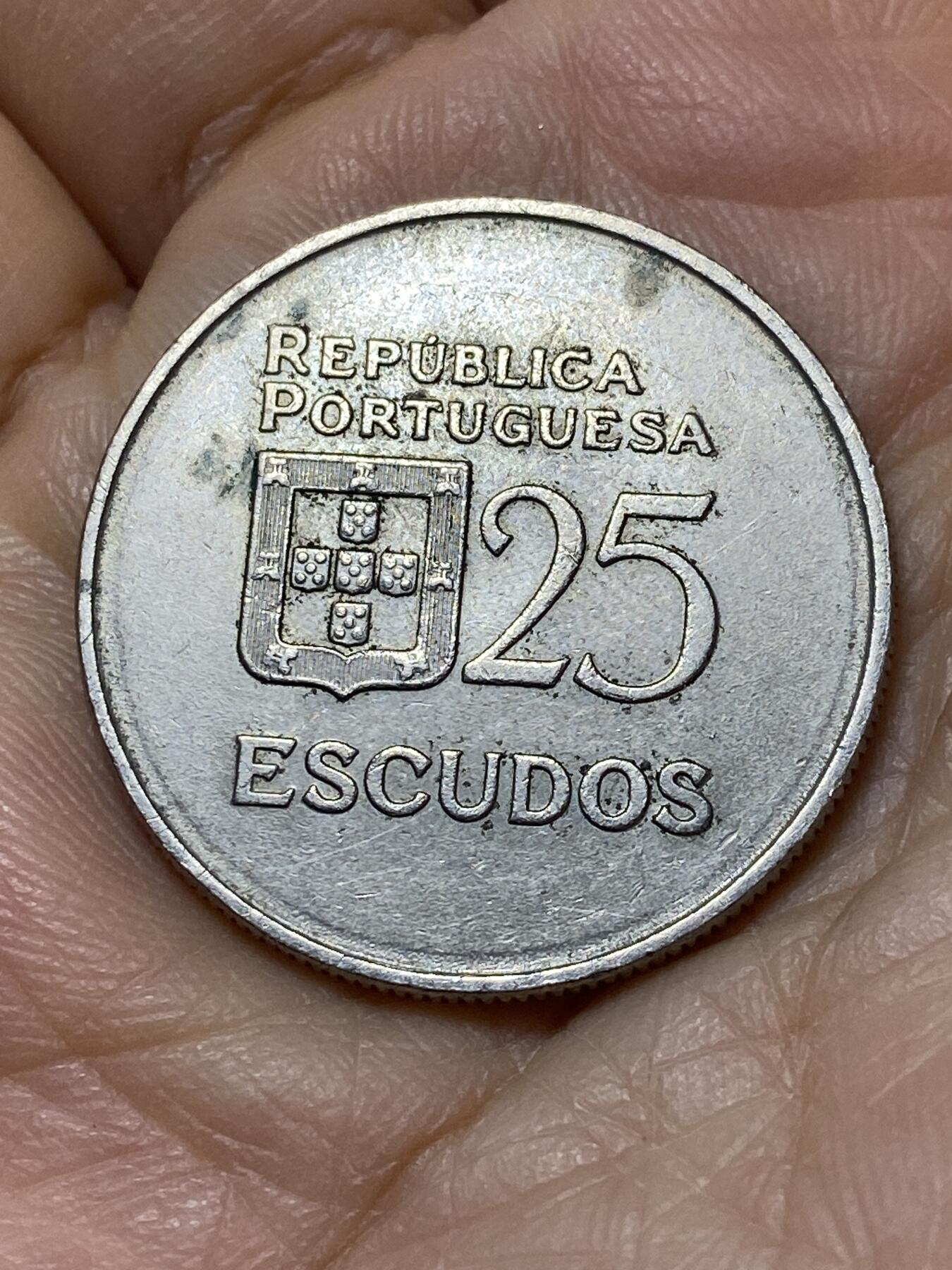 2025年第一百零八场(总第一百三十四场）外国好品散币(免佣金) 葡萄牙🇵🇹1981年25埃斯库多(第五套第二版，大尺寸版)