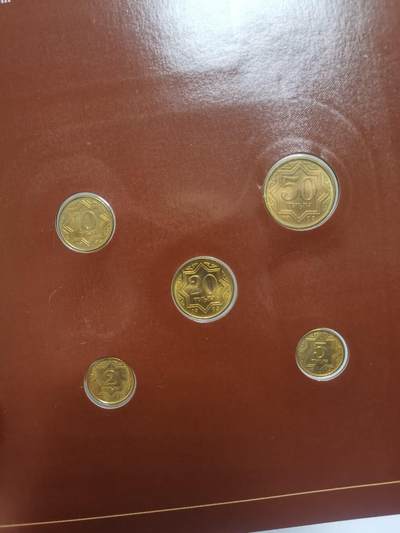 巨藏钱币第四期10月13号20点开拍 哈萨克斯坦硬币富兰克林邮币卡封装