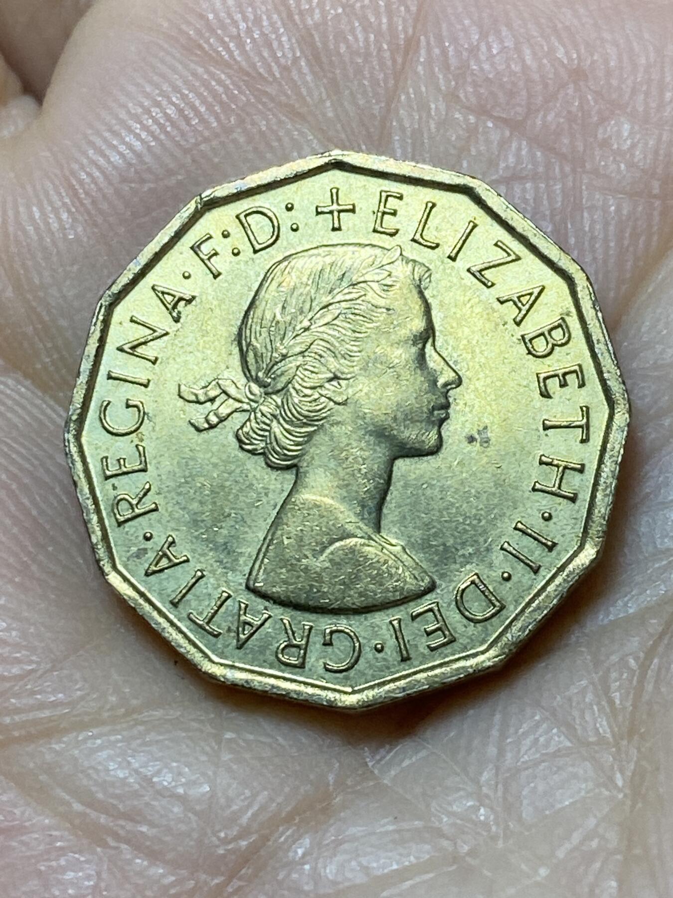2025年第一百零八场(总第一百三十四场）外国好品散币(免佣金) 英国🇬🇧1967年3便士(伊丽莎白二世青年桂冠第二版，普制币关门年)