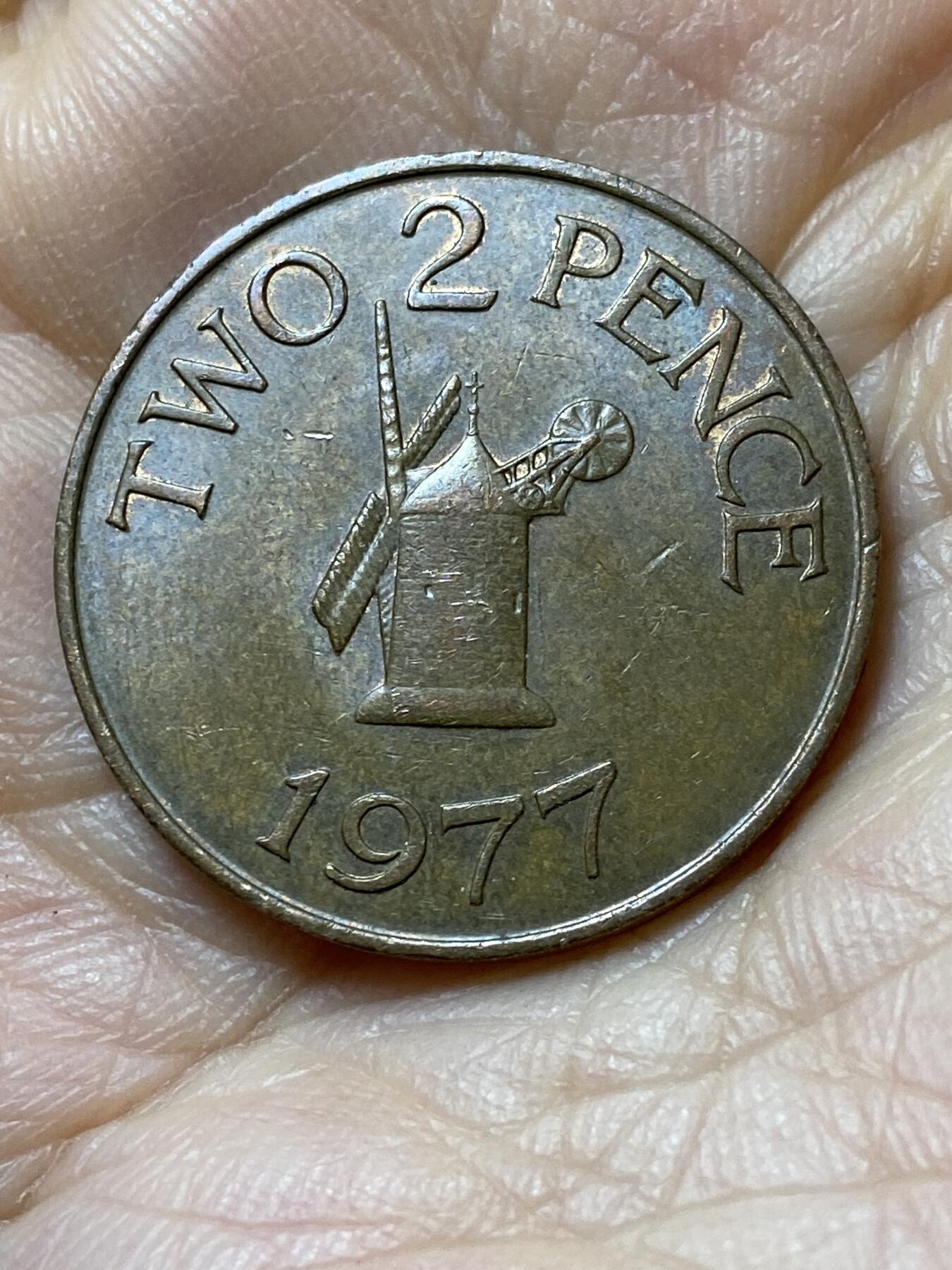 2025年第一百零八场(总第一百三十四场）外国好品散币(免佣金) 英属根西岛🇬🇬1977年2便士(十进制第二版，首发年)