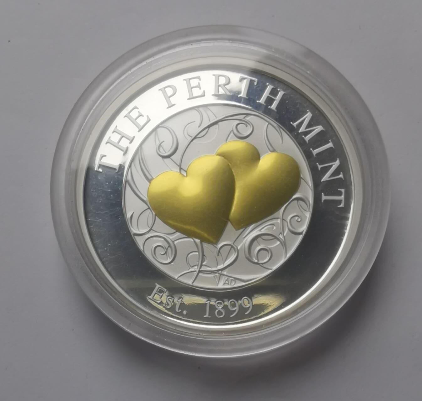 巨藏钱币第四期10月13号20点开拍 精制版爱心银章半盎司