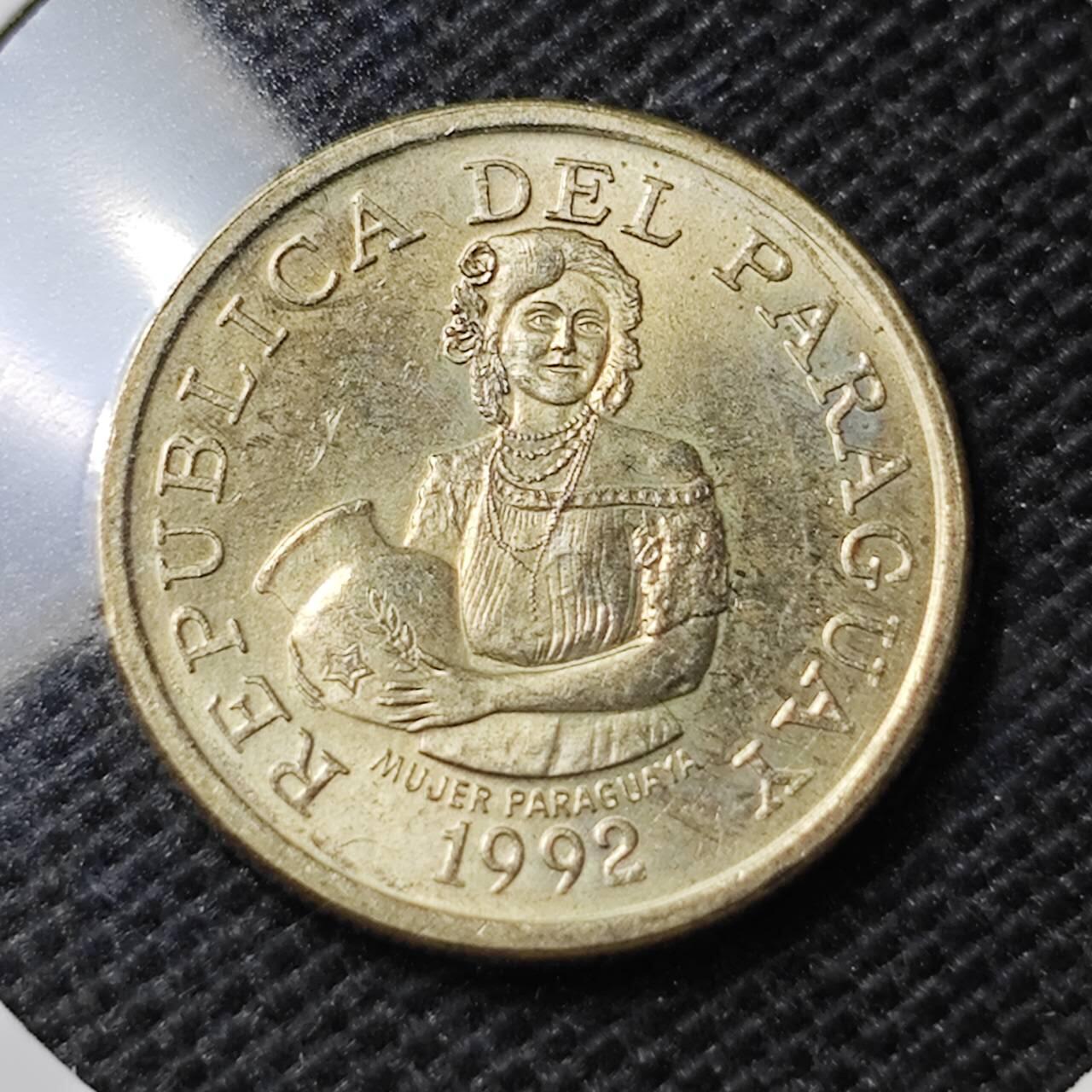 KK钱币收藏小铺 第354场 2月预留时间 周末发货  1992巴拉圭5瓜拉尼 好品