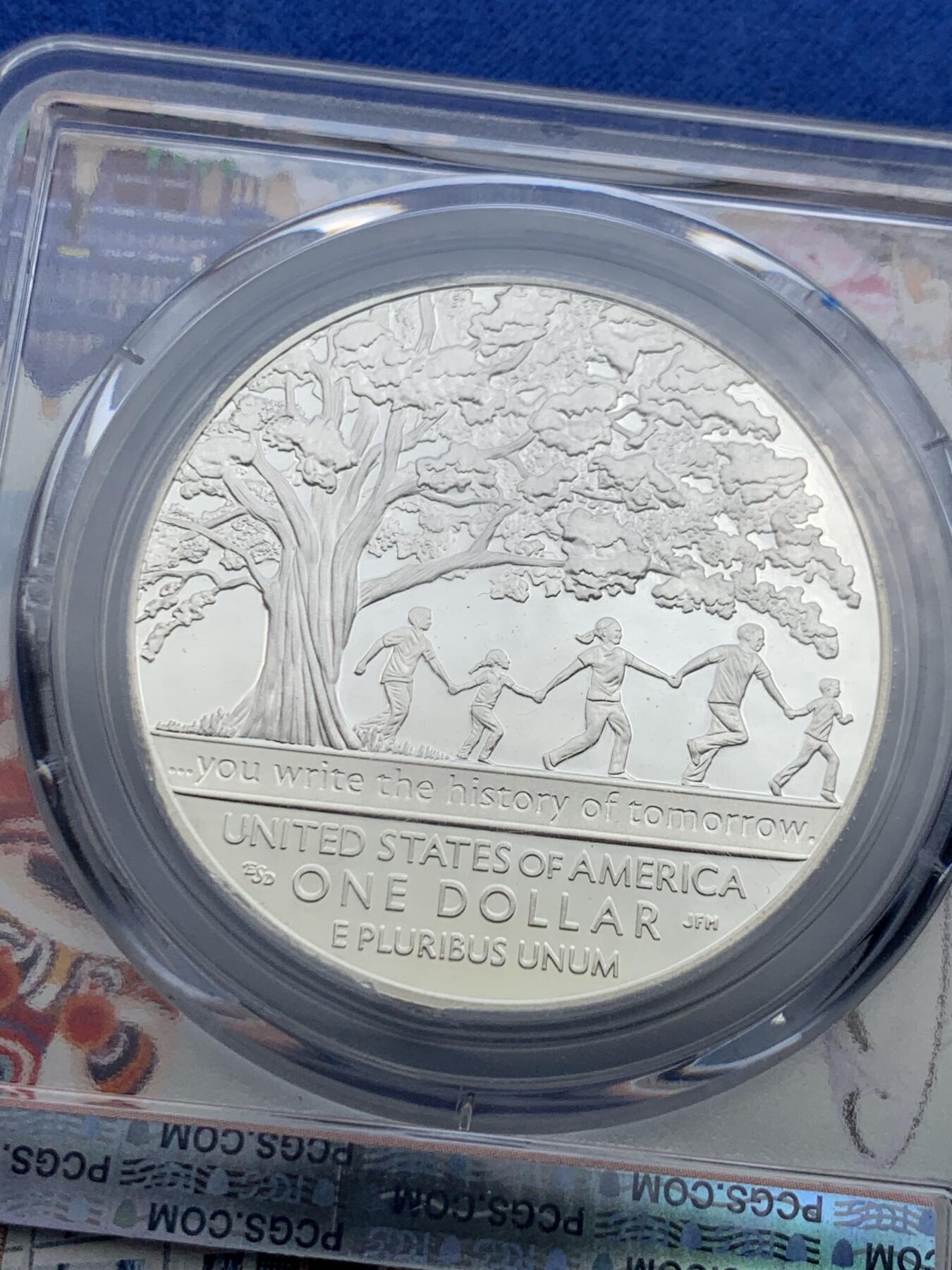 《竞宝斋》第427场 周日，周一  2场连拍 （全场包邮） PCGS PR68DCAM（广州特殊标）美国2017年1美元精制银币 （克劳斯获奖币）男孩镇