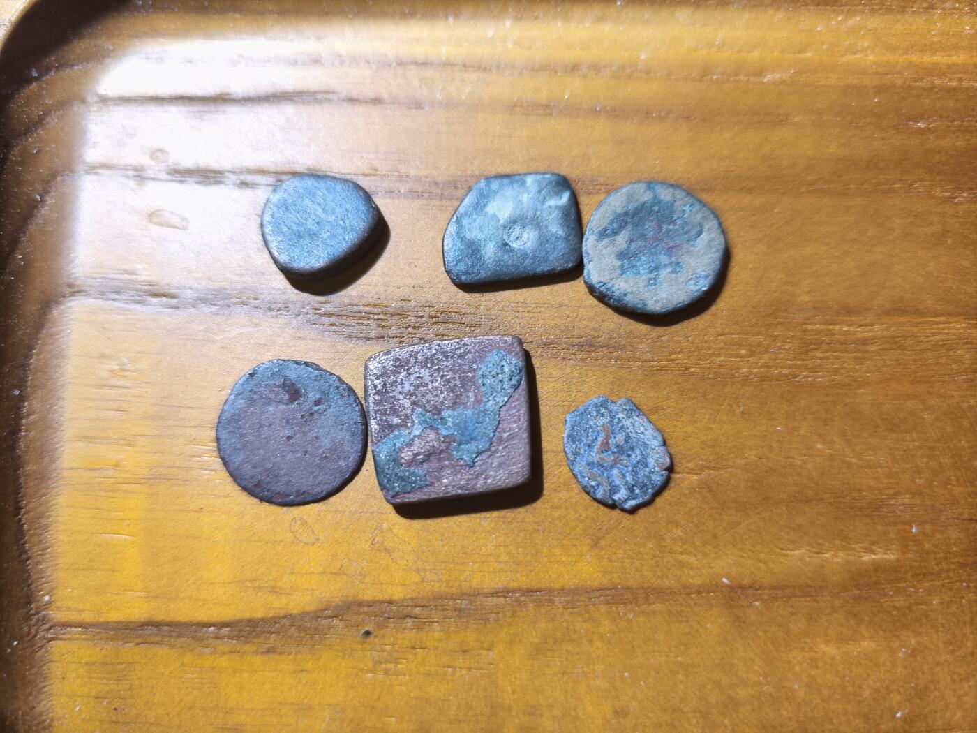 星盘世界钱币十月十八日实惠捡漏专场（低佣金，不直播）本场直播