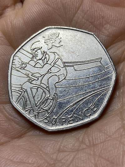 2025年第一百零九场(总第一百三十五场）外国好品散币(免佣金) - 英国🇬🇧2011单年份50便士(2012伦敦奥运会自行车赛9/29纪念币)