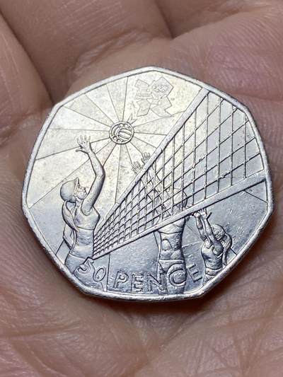 2025年第一百零九场(总第一百三十五场）外国好品散币(免佣金) - 英国🇬🇧2011单年份50便士(2012伦敦奥运会沙滩排球26/29纪念币)