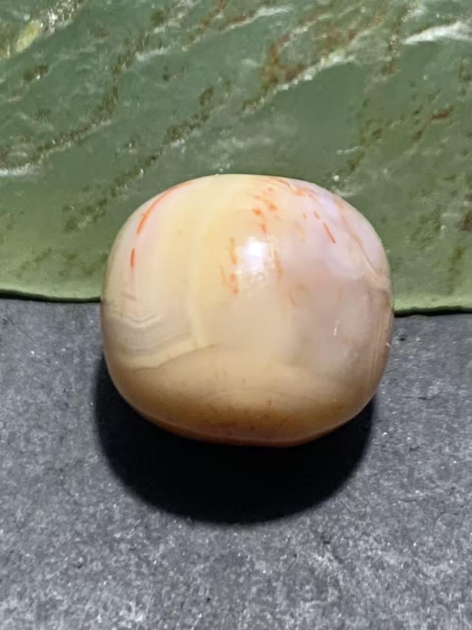 川料南红玛瑙通货老形桶珠一颗！配串利器！