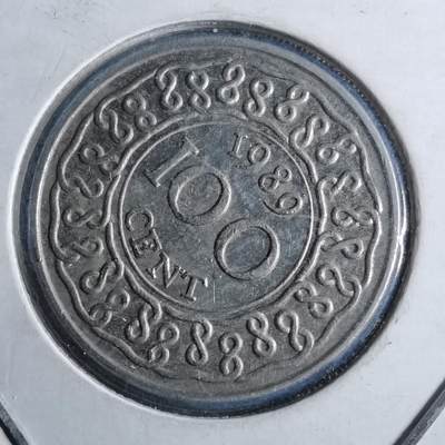 沼泽如烟--第872场 - 苏里南1989年100分  好多8