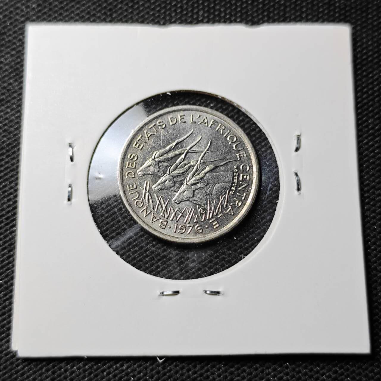 KK钱币收藏小铺 第354场 2月预留时间 周末发货  1976中非10法郎