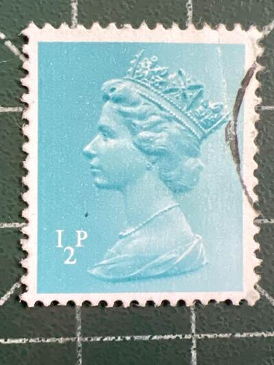 第1068 邮票专场 （无押金，捡漏，全场50包邮，偏远地区除外，接收代拍业务，本店十天发一次货） - 英国女王邮票 