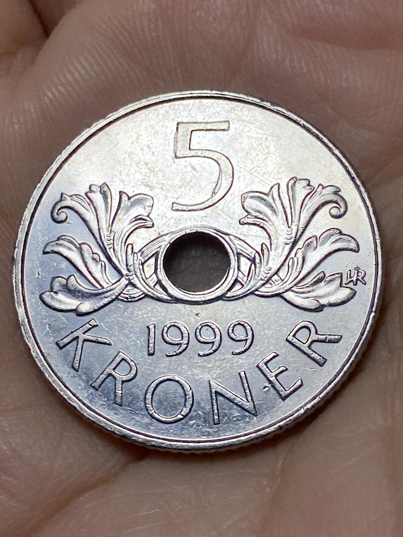 2025年第一百零九场(总第一百三十五场）外国好品散币(免佣金) 挪威🇳🇴1999年5克朗(哈拉尔五世时期)