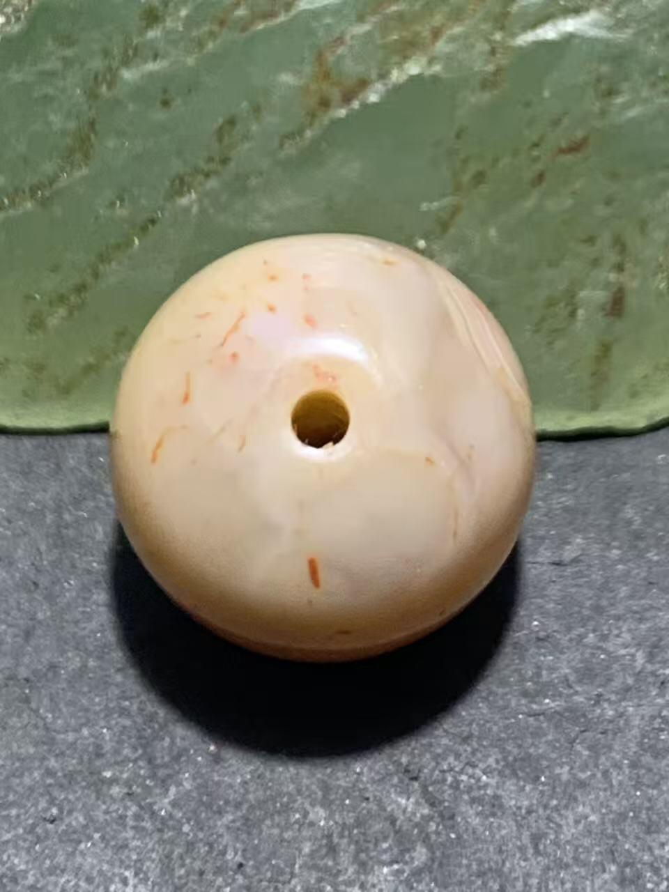 川料南红玛瑙通货老形桶珠一颗！配串利器！