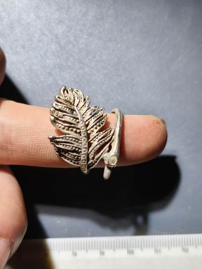 74期回流戒指饰品杂件纪念章丝路钱币专场 - 少数民族饰品（金属材质不明）