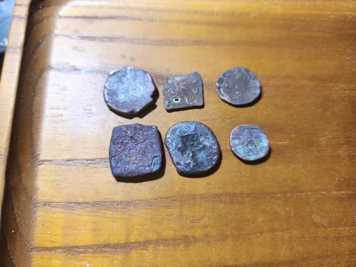 星盘世界钱币十月十八日实惠捡漏专场（低佣金，不直播）本场直播