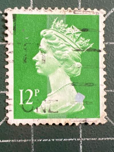 第1068 邮票专场 （无押金，捡漏，全场50包邮，偏远地区除外，接收代拍业务，本店十天发一次货） - 英国女王邮票 