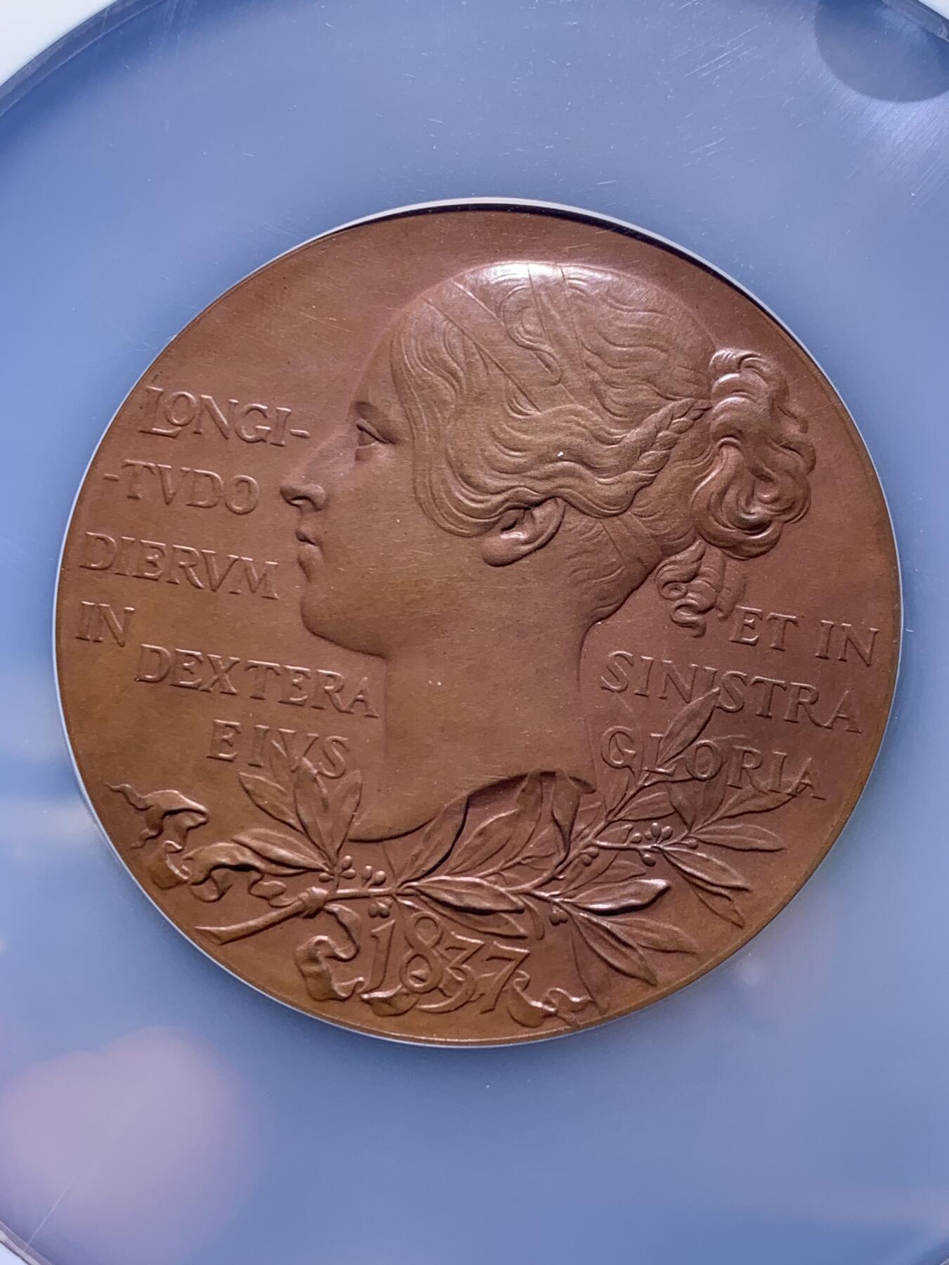 《竞宝斋》第427场 周日，周一  2场连拍 （全场包邮） NGC MS64BN 英国1897年维多利亚加冕60周年大铜章 加大盒封装