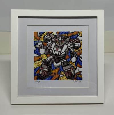 零元拍：歪歪亲笔签名 OWSON 系列作品装饰画《变形金刚》，已做装裱 木框相框尺寸28/28CM。因展品出展，镜框或亚克力可能有轻微划痕，介意勿拍 - 零元拍：歪歪亲笔签名 OWSON 系列作品装饰画《变形金刚》，已做装裱 木框相框尺寸28/28CM。因展品出展，镜框或亚克力可能有轻微划痕，介意勿拍