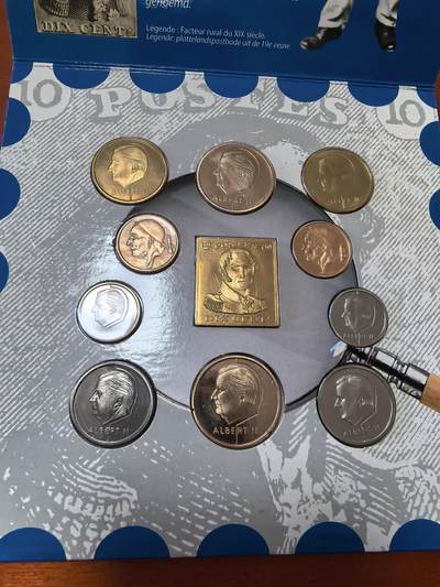 长老汇蛇年精选第六十一场拍卖 - 1999比利时邮政150周年10枚套币+1枚方形铜章，卡装，克书45美金