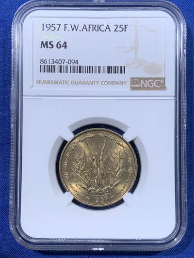 《竞宝斋》第428场 周日，周一  2场连拍 （全场包邮） - NGC MS64 法属西非多哥1957年25法郎 光度好状态漂亮
