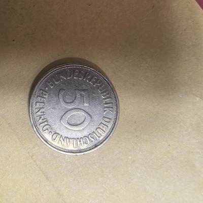 泡泡币外币第七场可代拍15038385335微信 1972年50分。