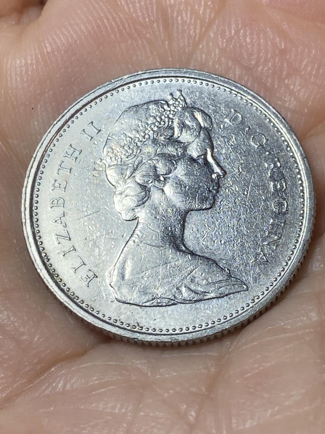 2025年第一百一十场(总第一百三十六场）外国好品散币(免佣金) 加拿大🇨🇦1974年25分(伊丽莎白二世中年花冠)