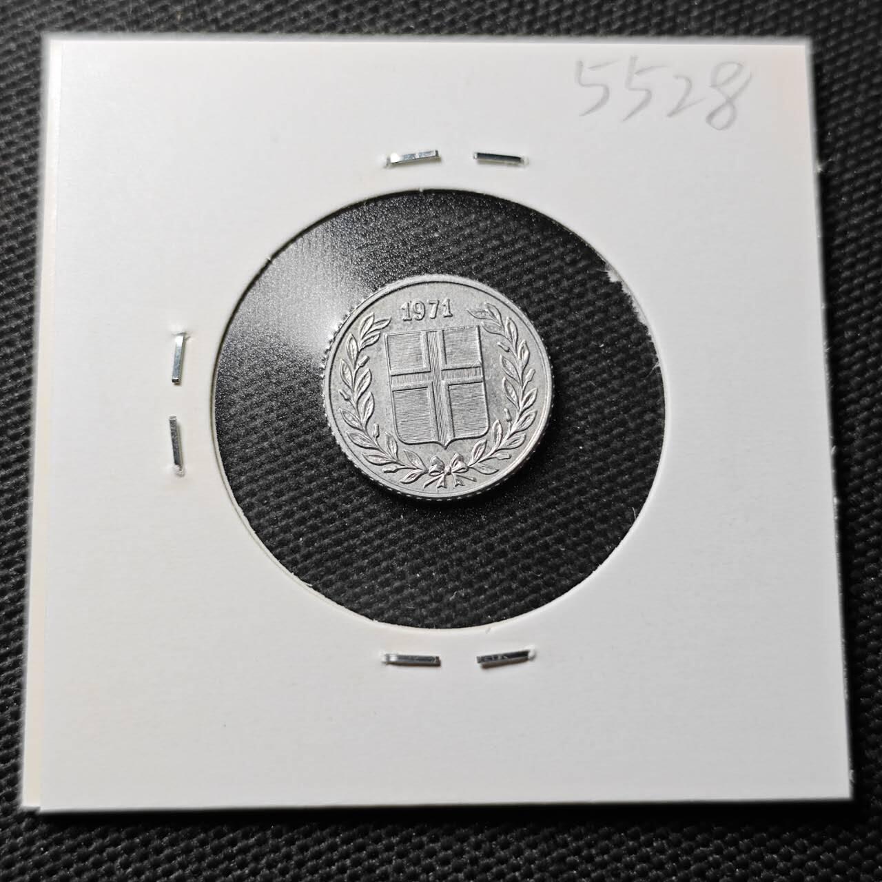 KK钱币收藏小铺 第355场 2月预留时间 周末发货  1971冰岛10奥拉