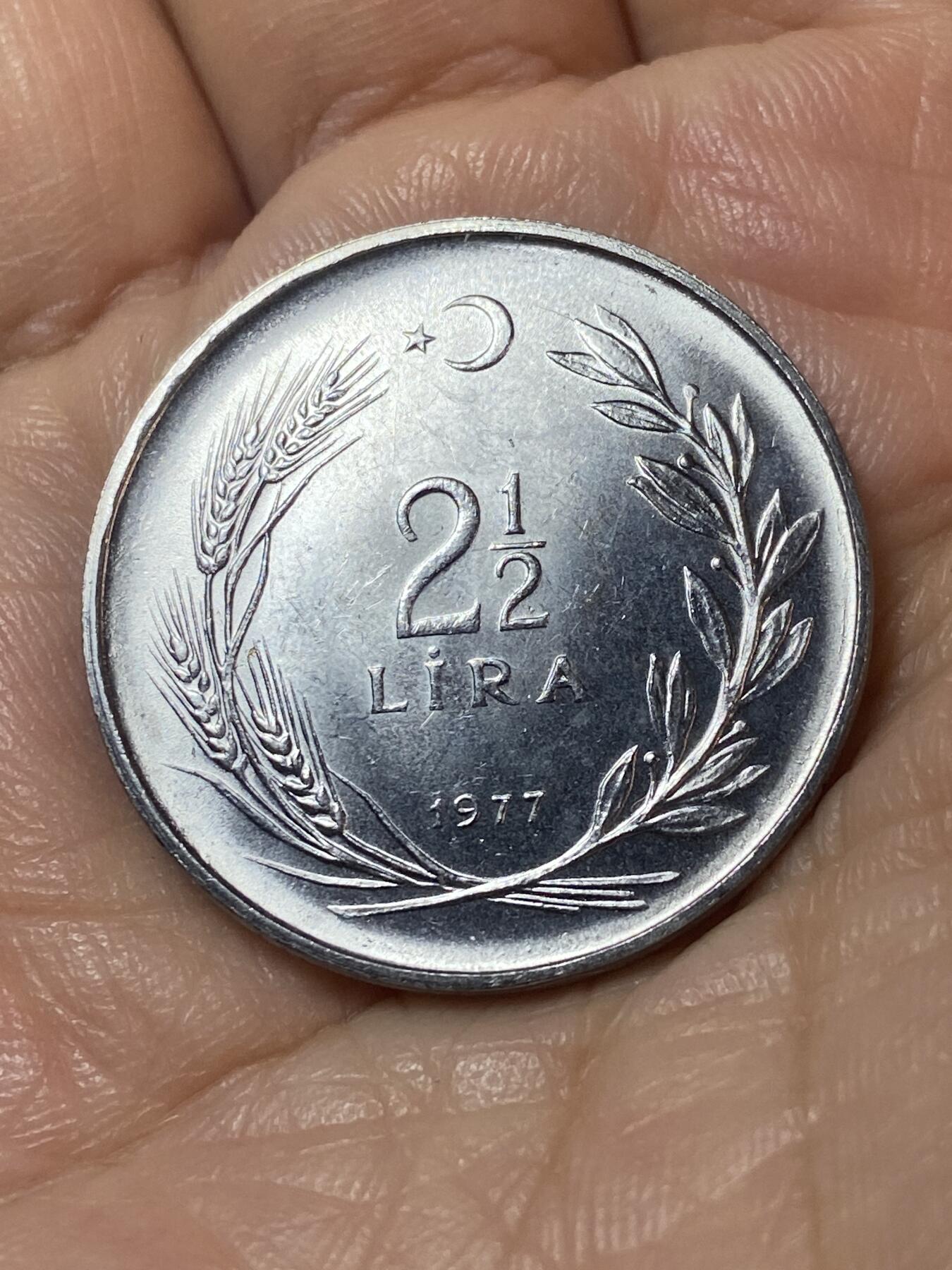 2025年第一百一十场(总第一百三十六场）外国好品散币(免佣金) 土耳其🇹🇷1977年2.5里拉(第五套第二版，9克版)