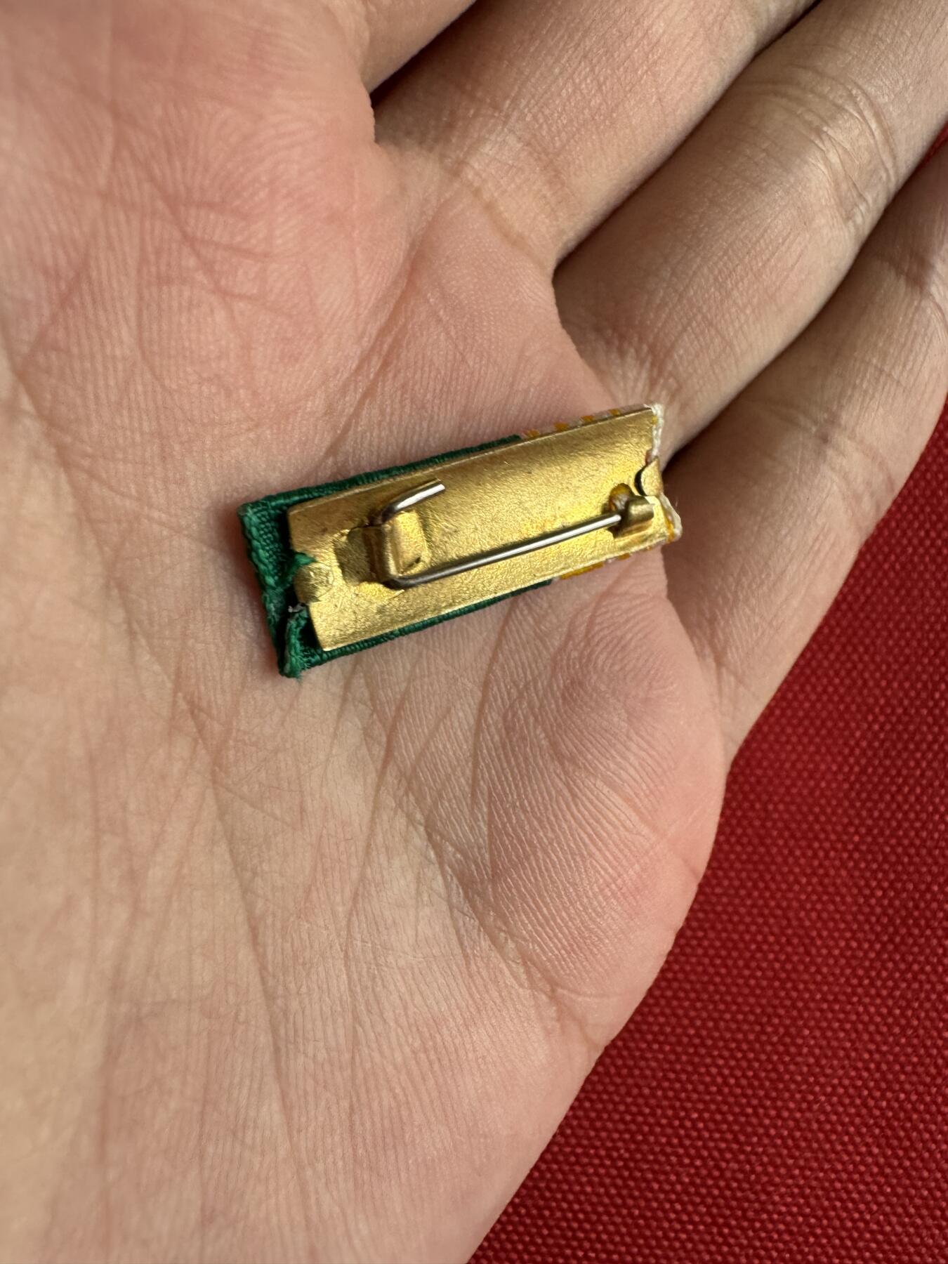五哥徽章群   15号周三晚上八点4群联拍
