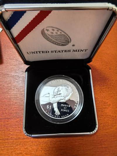 长老汇蛇年精选第六十一场拍卖 获奖币！2017克劳斯最富激情币！2015美国出生缺陷1美元精制银币，盒证全