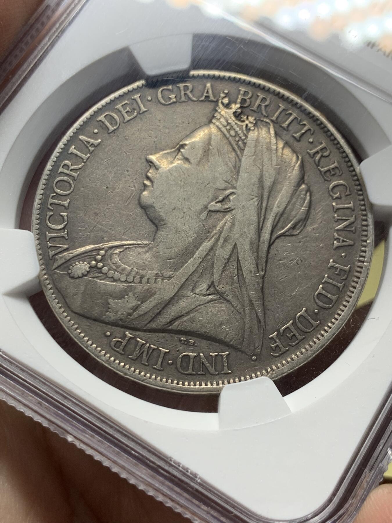 《竞宝斋》第428场 周日，周一  2场连拍 （全场包邮） NGC VF35 英国1900年维多利亚披纱马剑大银币