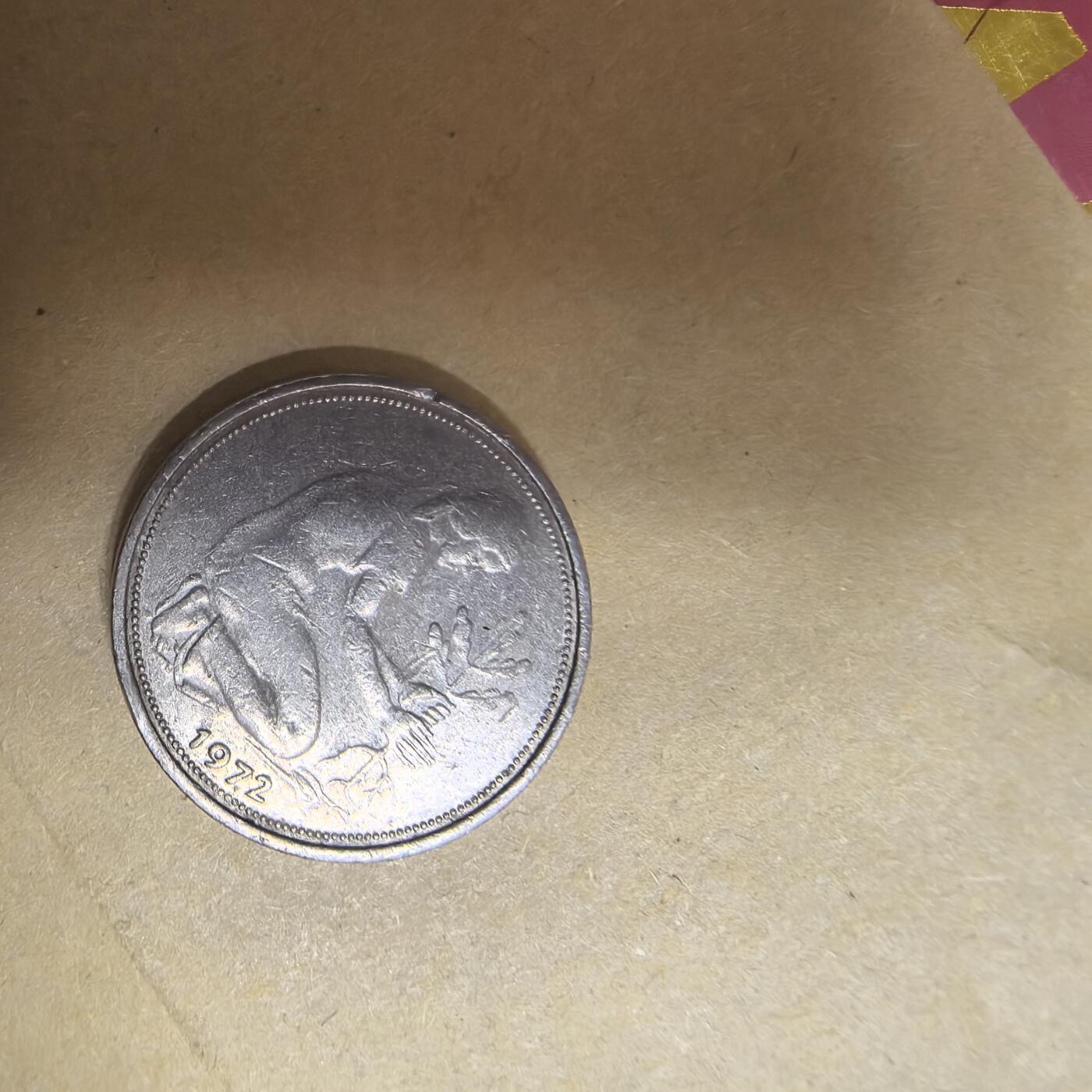 泡泡币外币第五场可代拍15038385335微信 1972年50分。