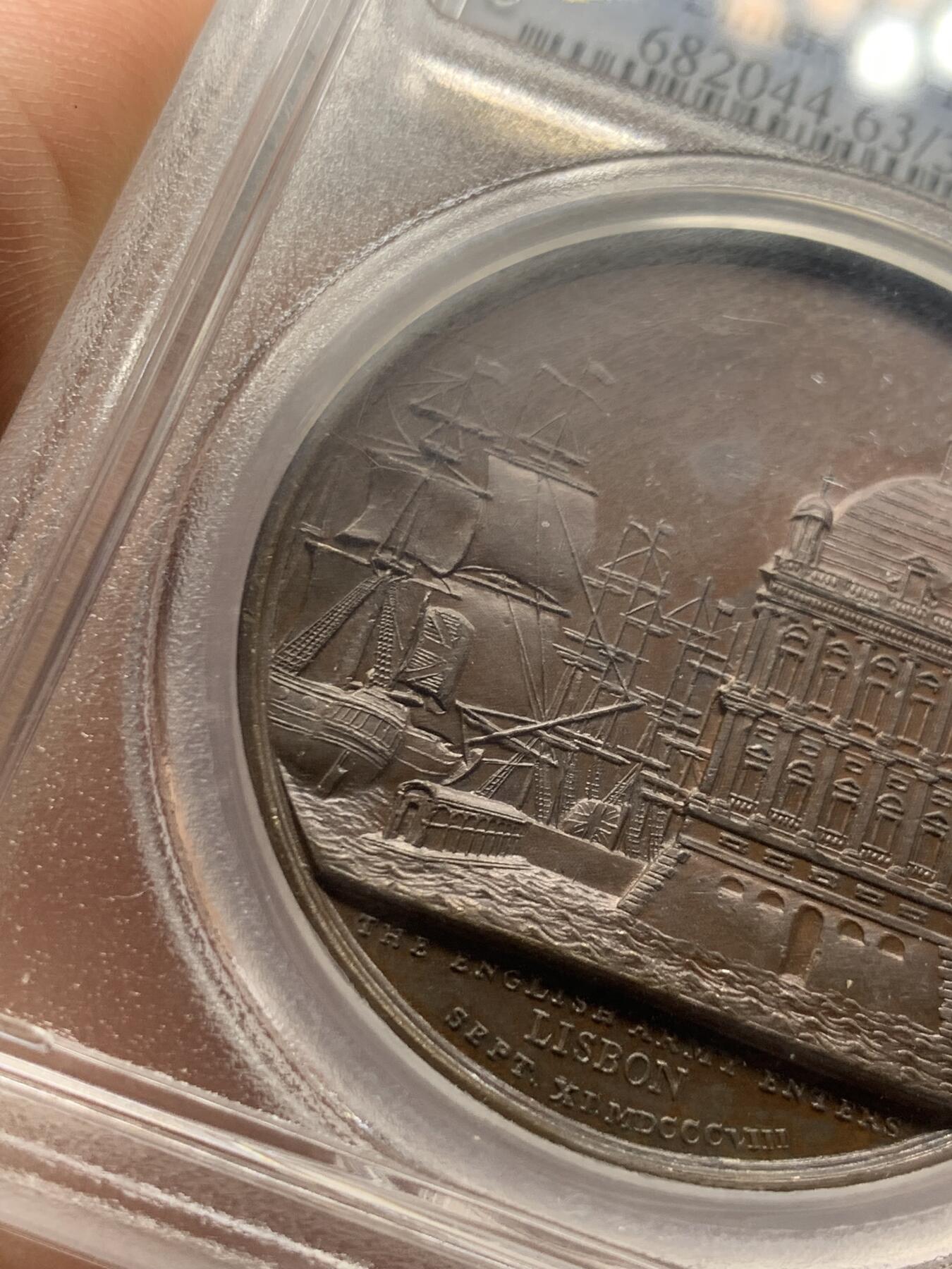 《竞宝斋》第428场 周日，周一  2场连拍 （全场包邮） 唯一亚军分 PCGS SP63 1808年半岛战争英国登陆里斯本纪念铜章 双面高浮雕 细节极其精细 PCGS加厚盒 盒子轻微模糊 章状态非常好