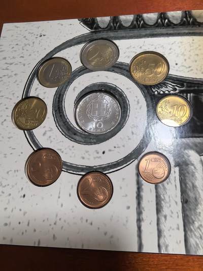 长老汇蛇年精选第六十一场拍卖 2003希腊欧洲和平9枚欧元套币，卡装，含10欧元同主题精制银币1枚