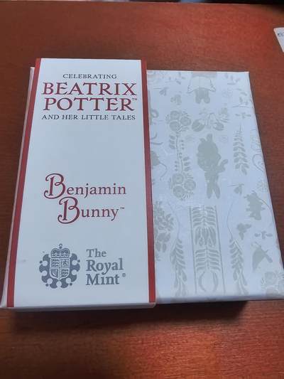 长老汇蛇年精选第六十一场拍卖 2017英国彼得兔系列兔子本杰明50便士精制彩色银币，原盒证