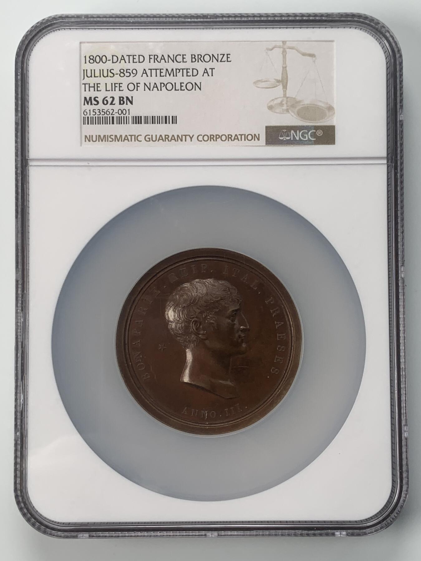 掌中浮雕-藏着的欧洲第037场 NGC MS62 : 1800年意大利刺杀拿破仑事件铜章, 60mm ,Manfredini雕刻，正面为时任法兰西共和国第一执政的拿破仑，此款头像不多见
