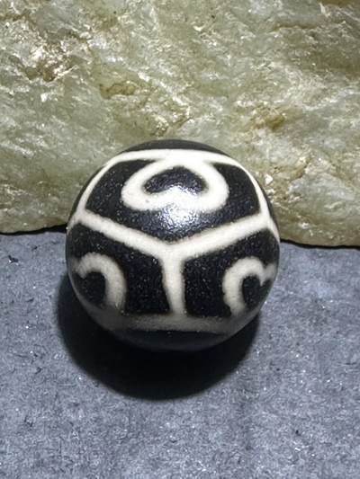 仅此一颗，精品藏传莲花天珠一颗 - 仅此一颗，精品藏传莲花天珠一颗