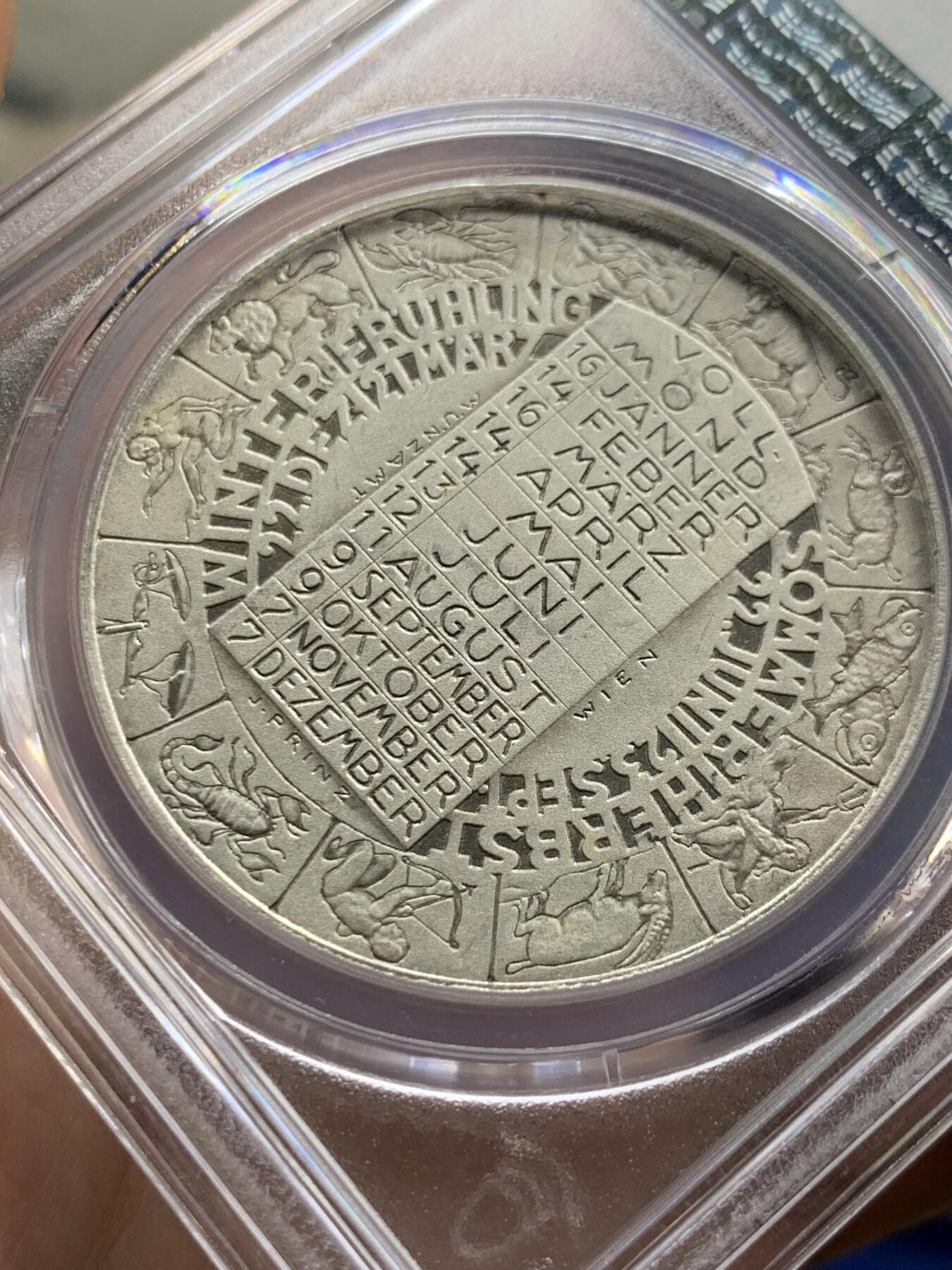《竞宝斋》第428场 周日，周一  2场连拍 （全场包邮） PCGS SP63 德意志第三帝国 1938年 十二星座日历银章 维也纳造币厂出品日历系列 雕刻师J.Prinz 老盒严评 新盒标签改为Germany, Third Reich Strothotte-1938-6 Ag PCGS系统内编号变更为979144