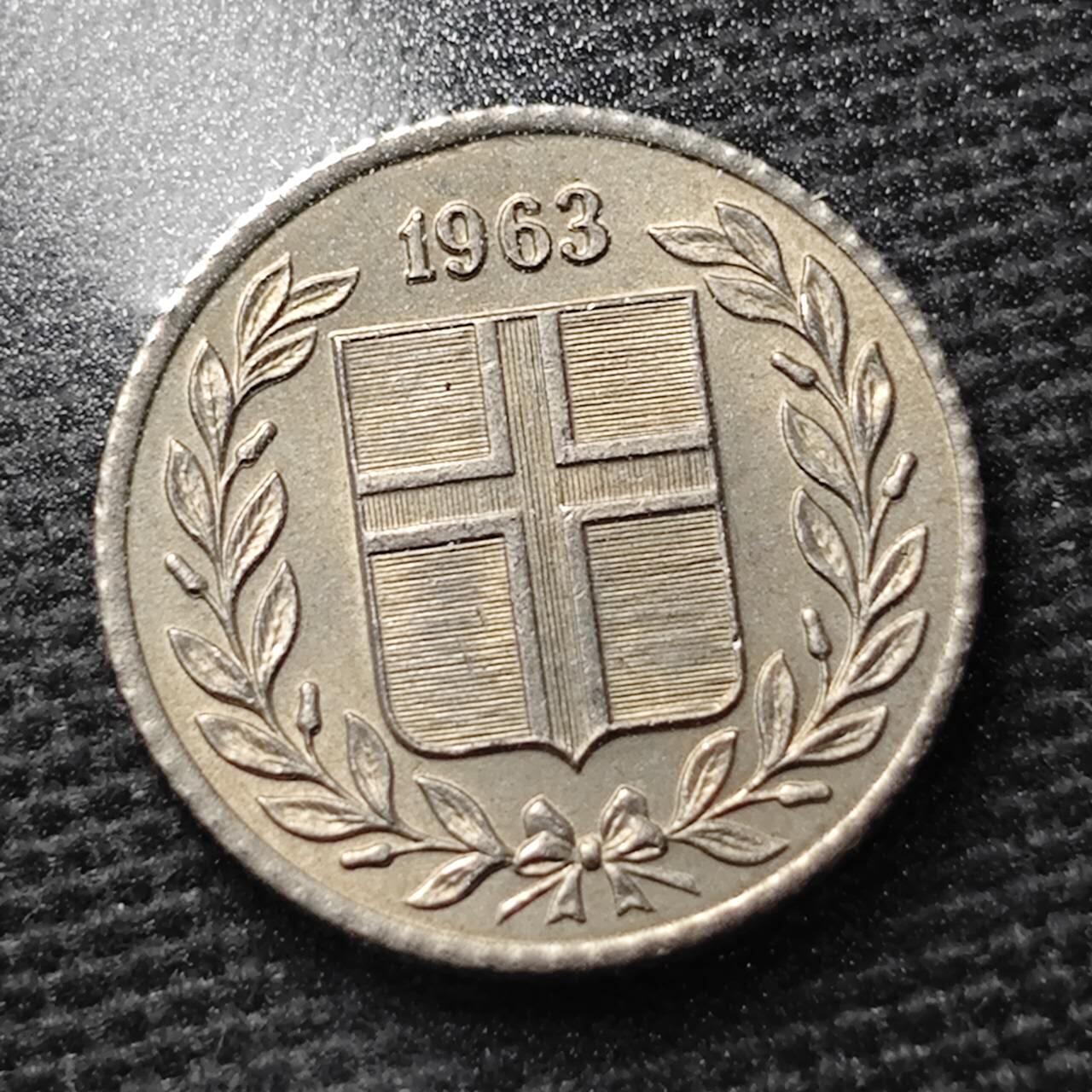 KK钱币收藏小铺 第355场 2月预留时间 周末发货  1963冰岛10奥拉 好品