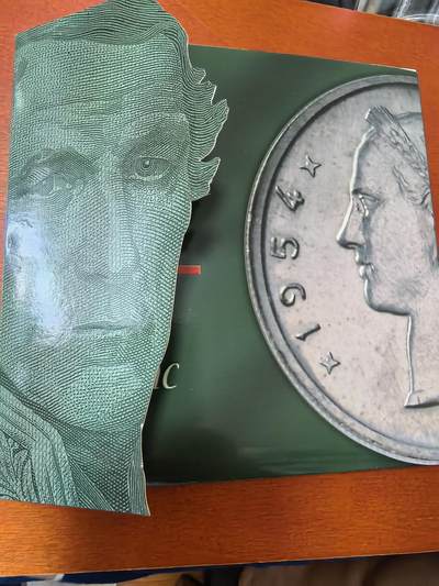 长老汇马年精选第七场拍卖 - 2001比利时再见了法郎10枚套币+1枚圆形铜章，卡装，克书40美金