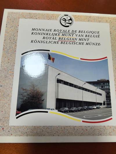 长老汇蛇年精选第六十一场拍卖 1989比利时10枚套币+1枚圆形铜章，卡装，克书30美金