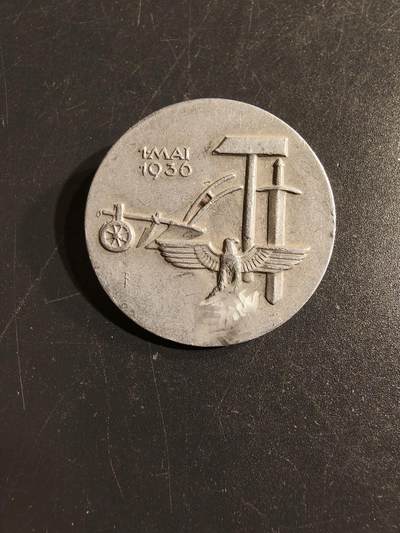 老王徽章第156期 -  德三1936年五一劳动节证章